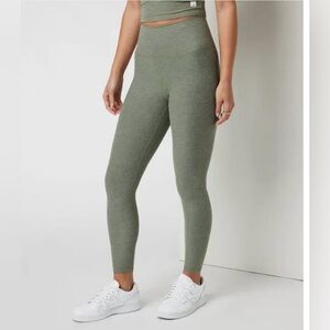 Vuori clean elevation leggings